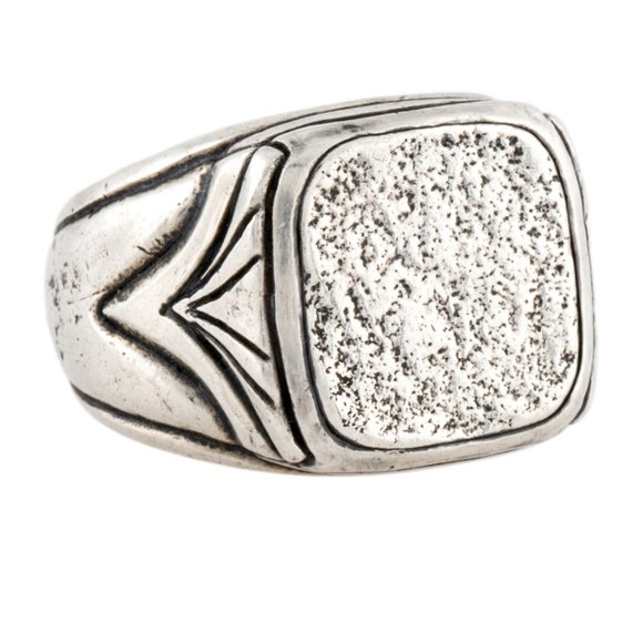John Varvatos Other - JOHN VARVATOS STERLING SILVER 925 HAMMERED SIGNET RING